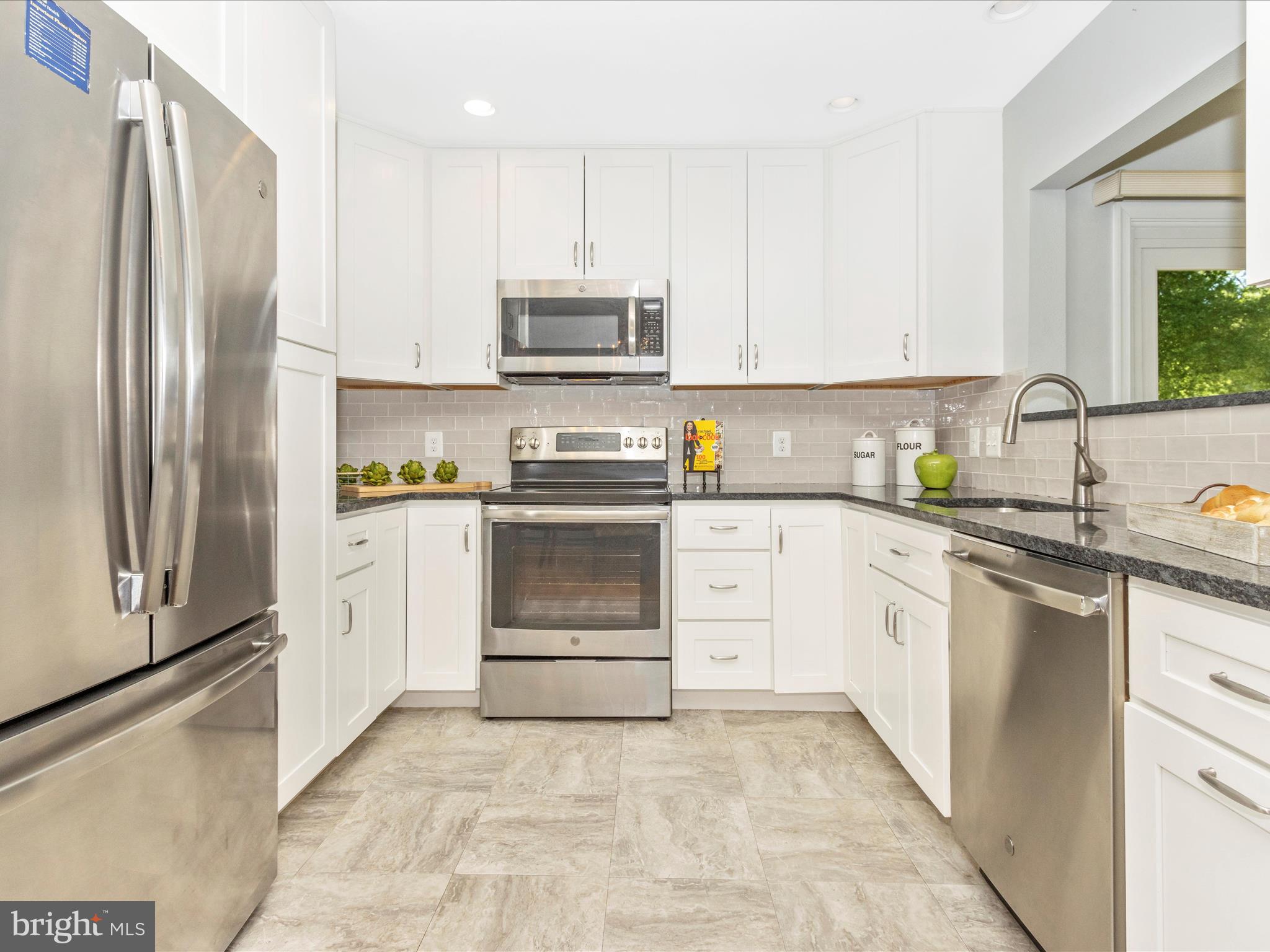 ROSSMOOR MUTUAL #18 - Residential