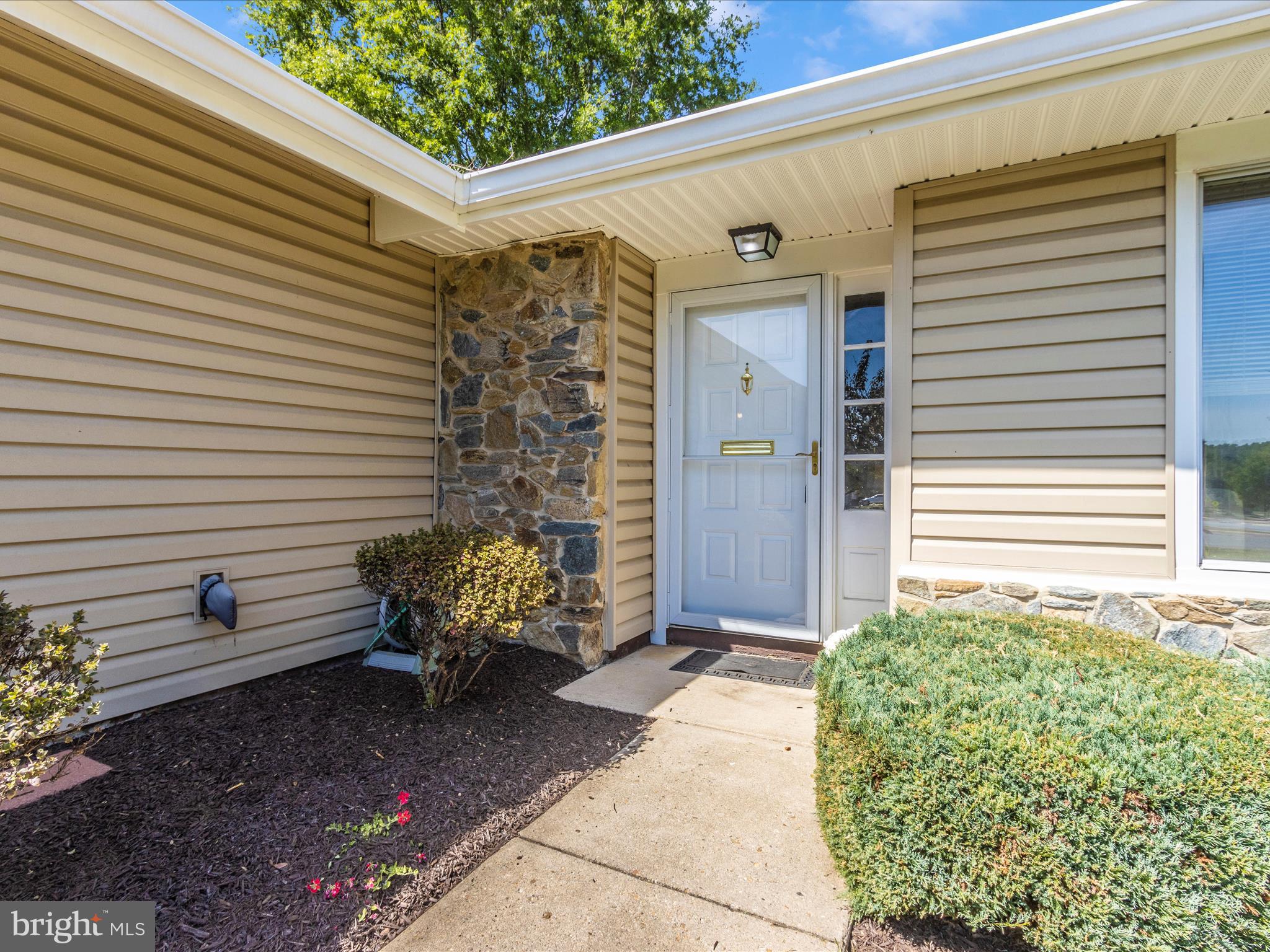 ROSSMOOR MUTUAL #18 - Residential