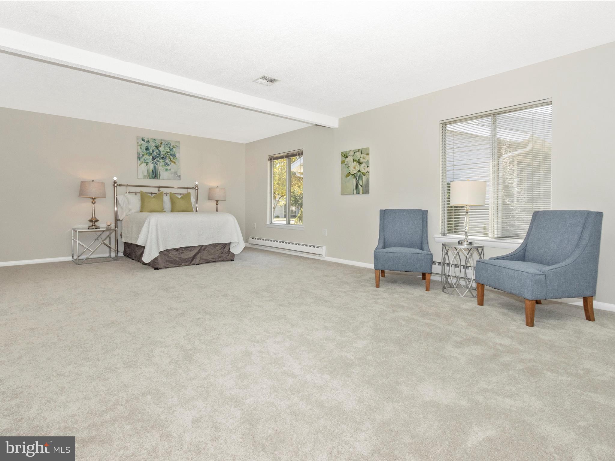 ROSSMOOR MUTUAL #18 - Residential