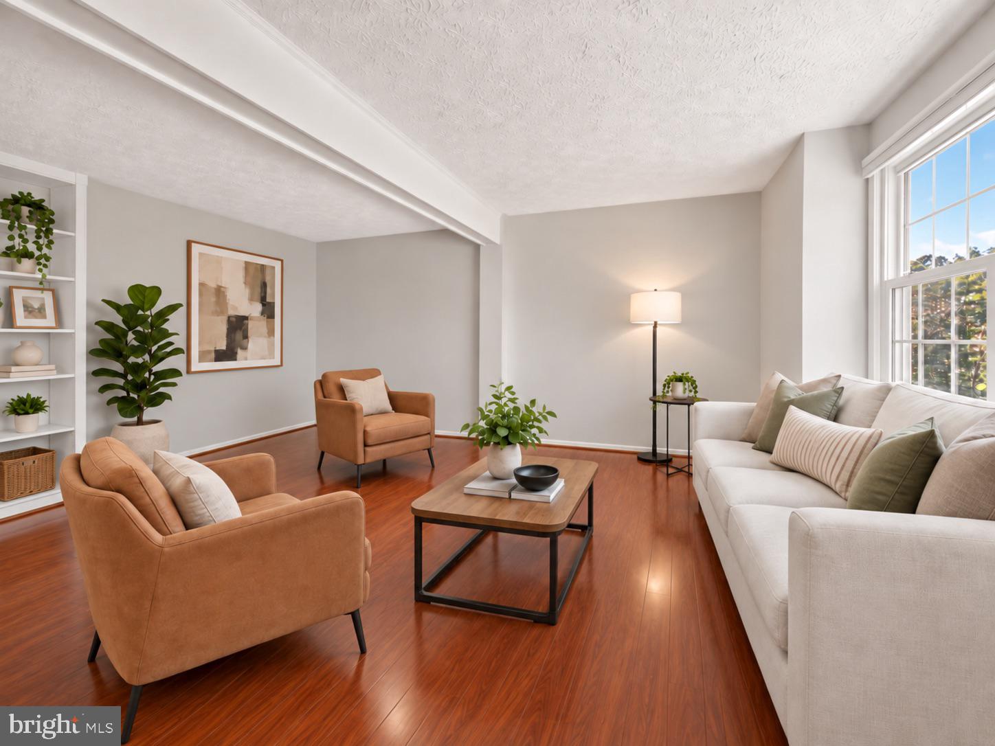 7319 GOLDEN HORSESHOE COURT