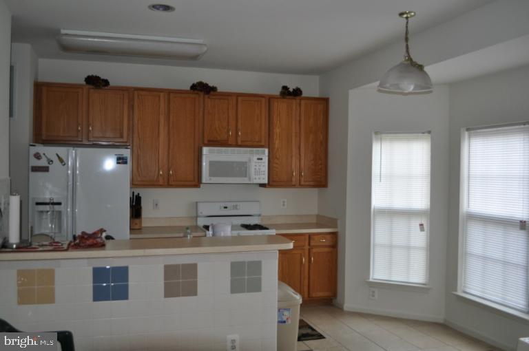 COLONNADE AT DULLES - Residential Lease