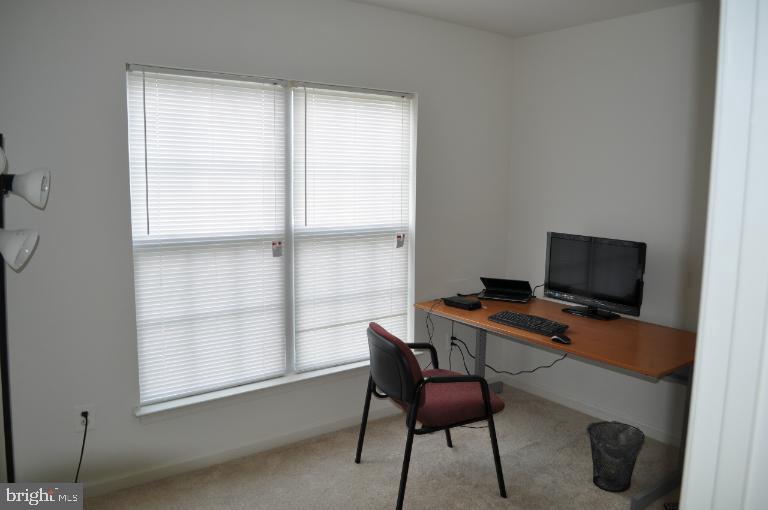 COLONNADE AT DULLES - Residential Lease