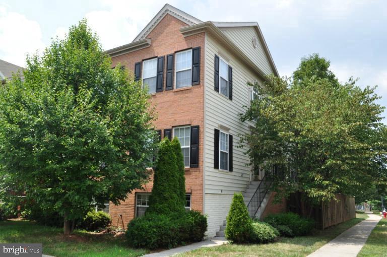 COLONNADE AT DULLES - Residential Lease