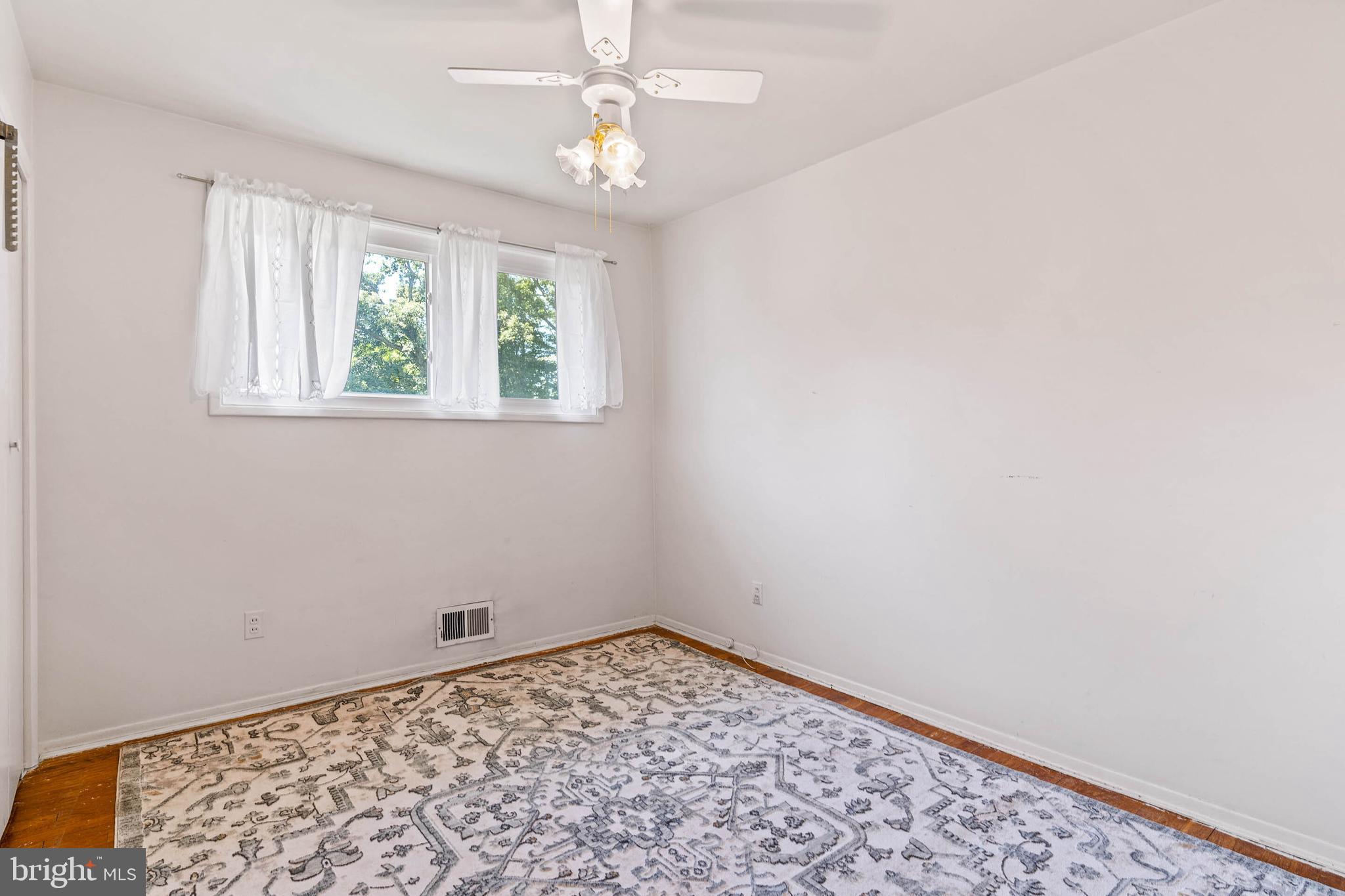 MAPLE HILL - Residential