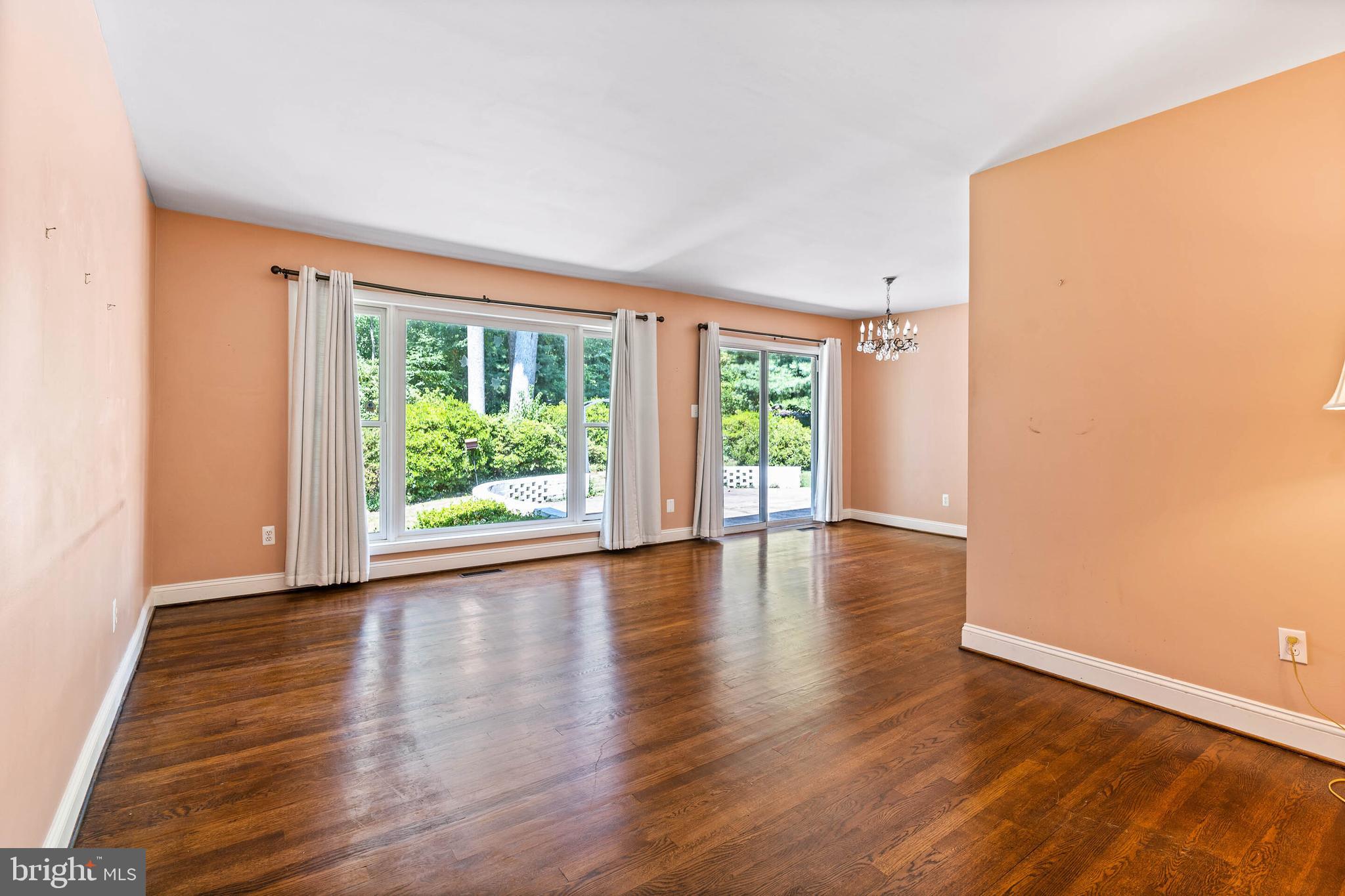 MAPLE HILL - Residential