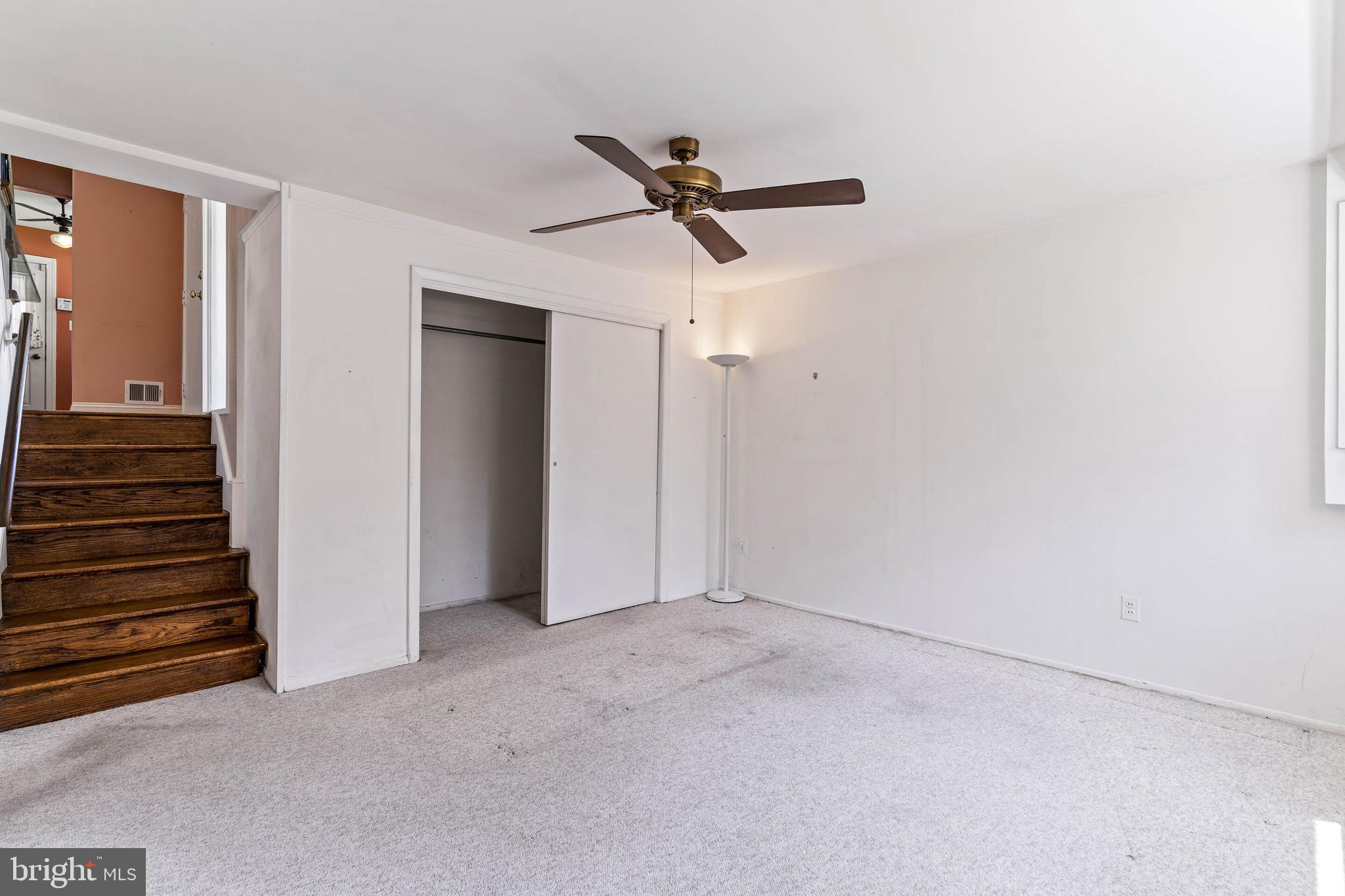 MAPLE HILL - Residential