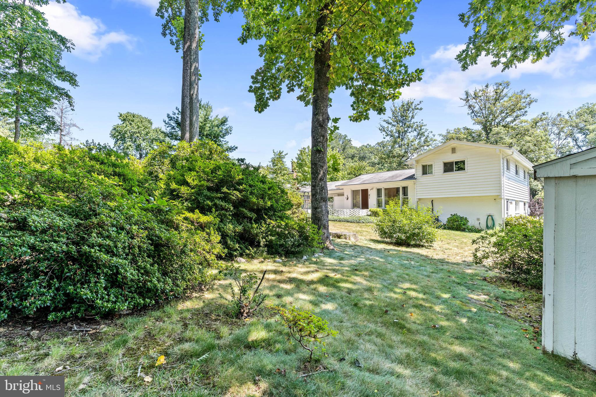 MAPLE HILL - Residential