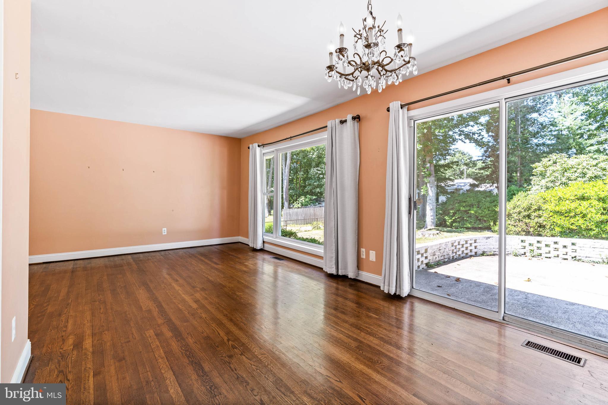 MAPLE HILL - Residential