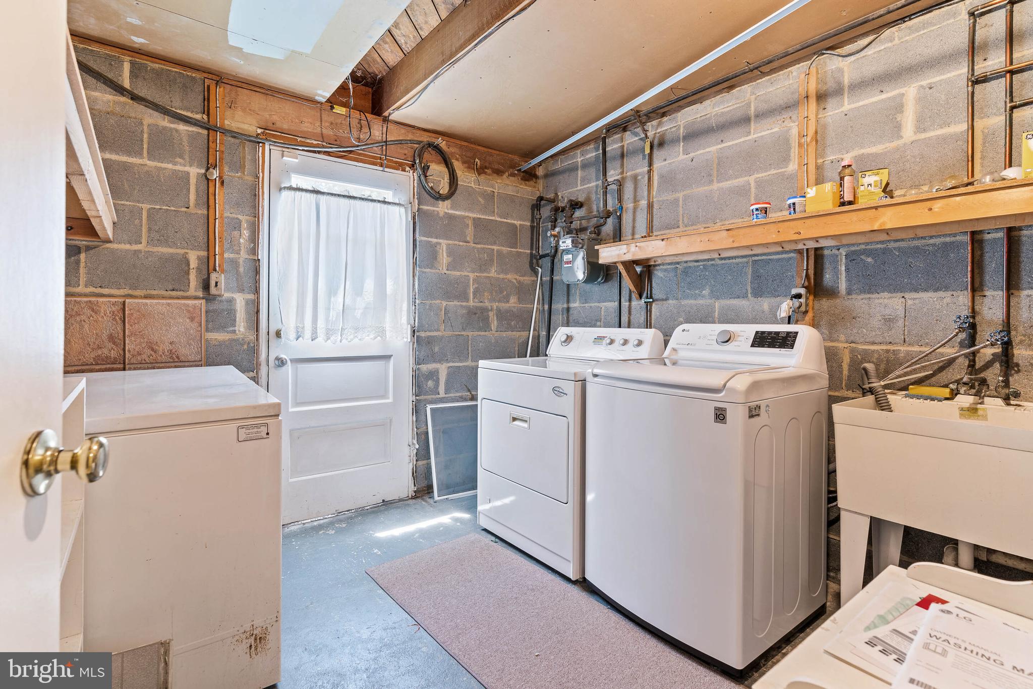 MAPLE HILL - Residential