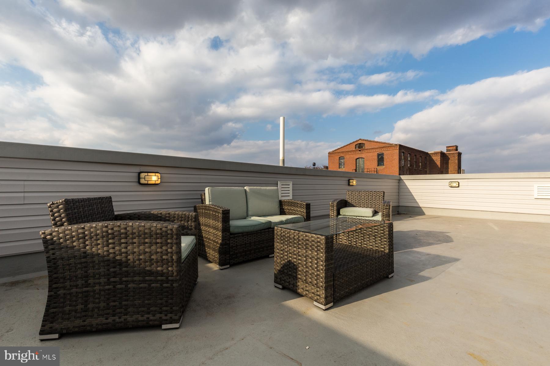 OLDE KENSINGTON - Residential Lease