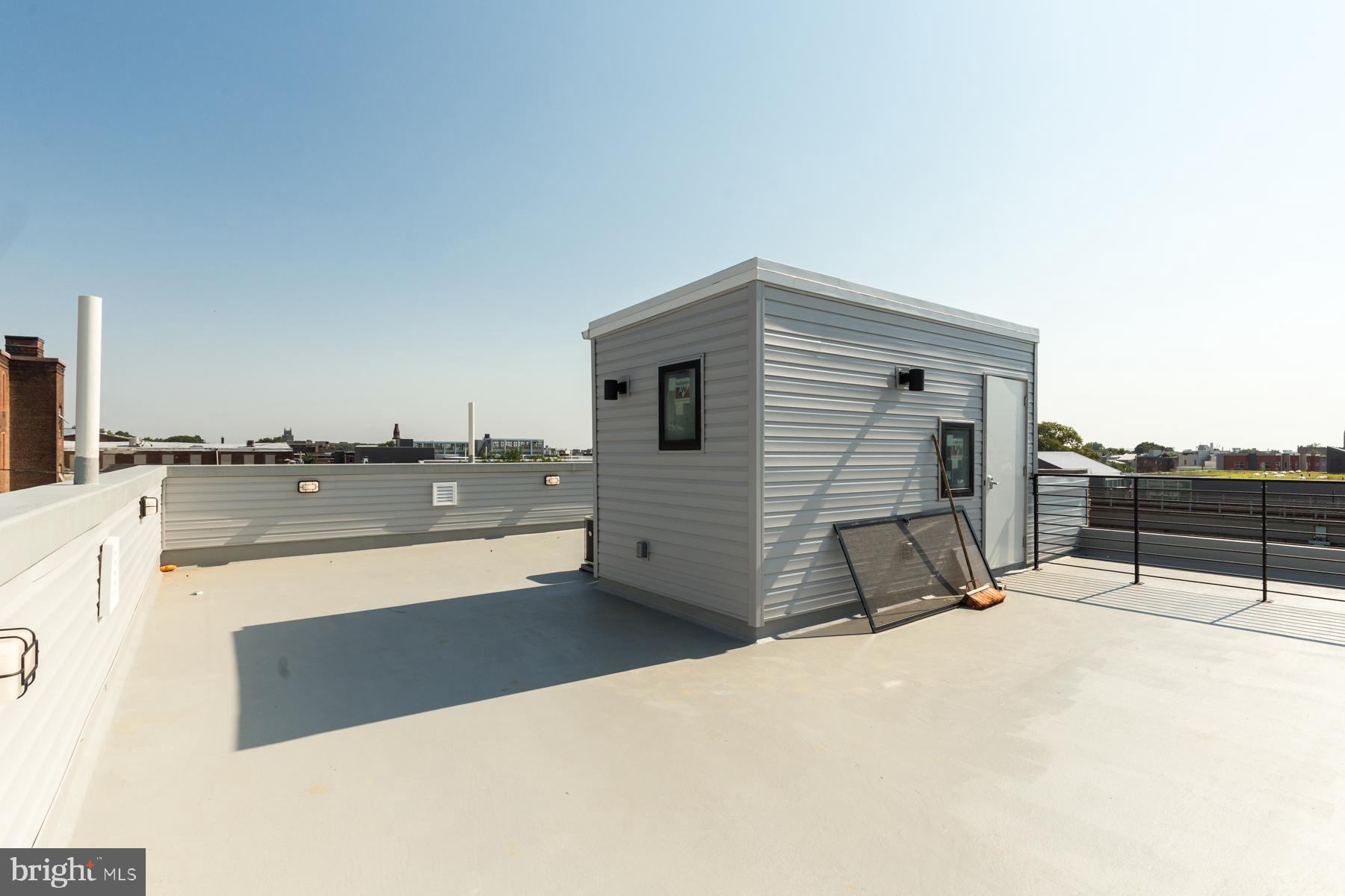 OLDE KENSINGTON - Residential Lease