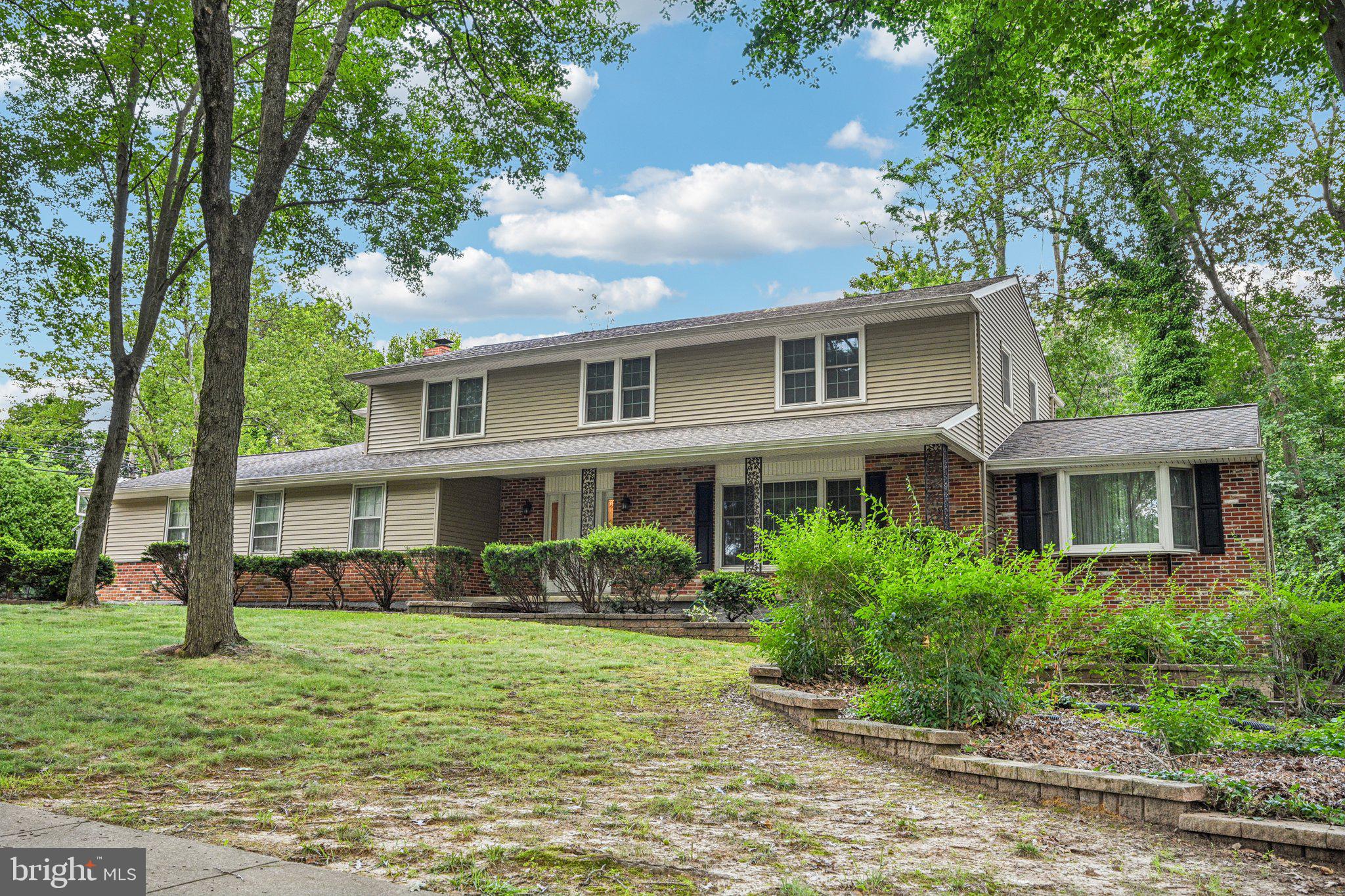 2002 BRANDYWOOD LANE