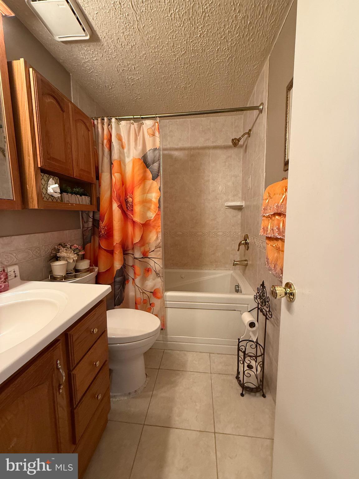 WAKEFIELD NEIGHBORHOOD - Residential