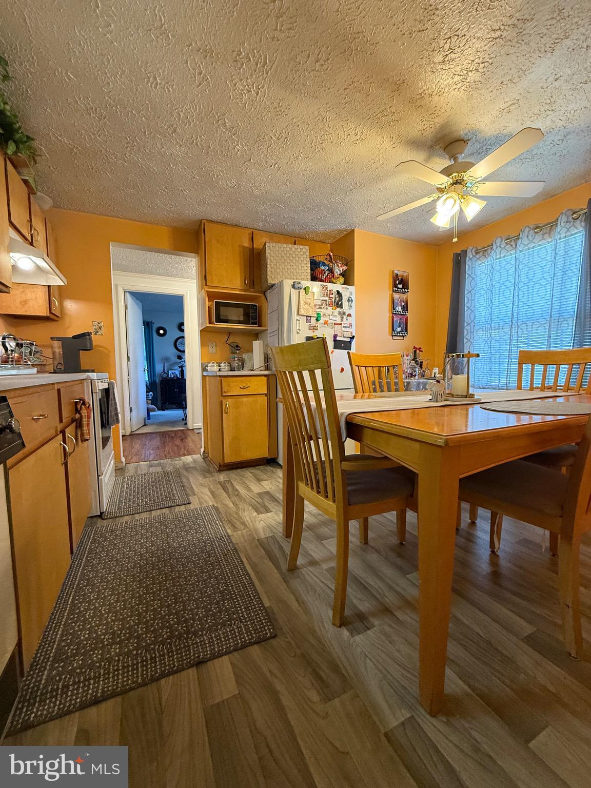 WAKEFIELD NEIGHBORHOOD - Residential