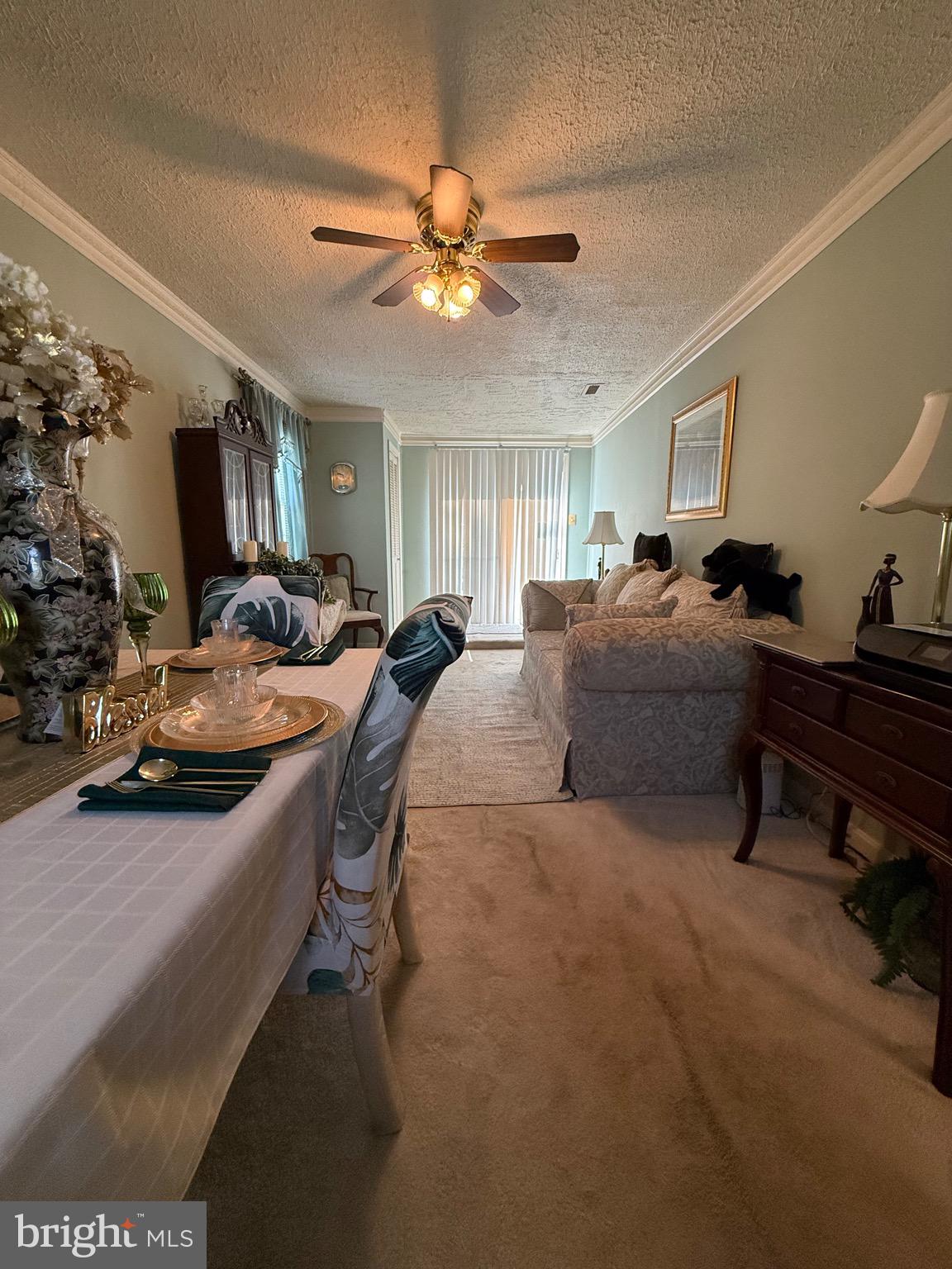 2009 WAKEFIELD CIRCLE