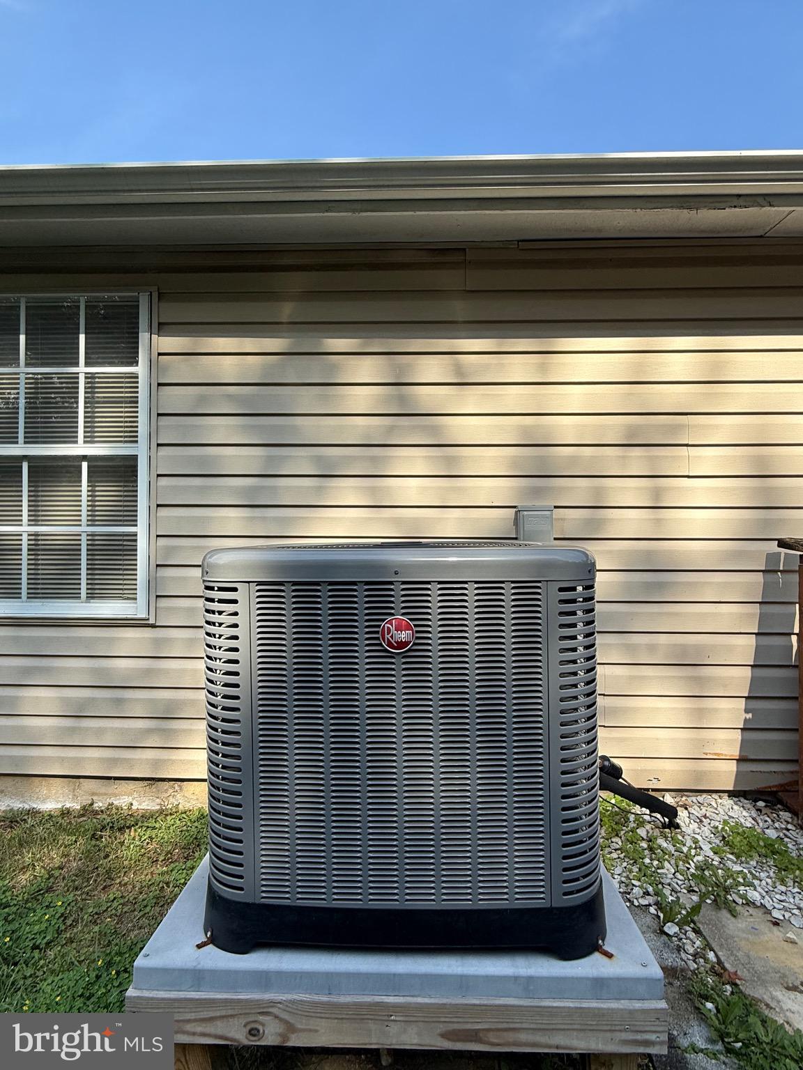 WAKEFIELD NEIGHBORHOOD - Residential