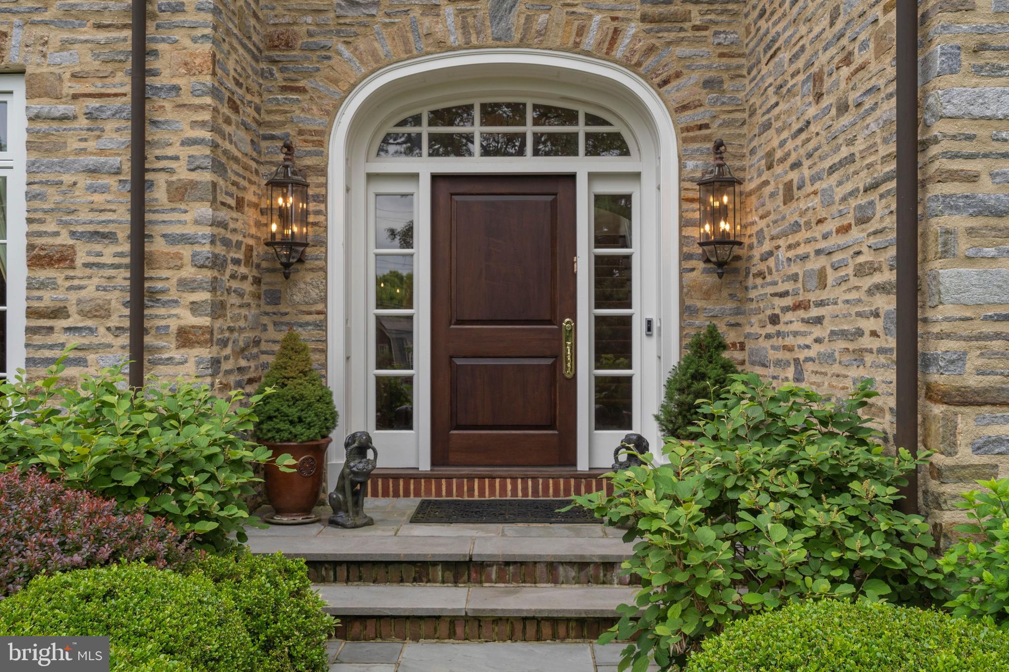 GLADWYNE - Residential