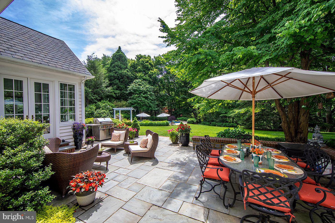 GLADWYNE - Residential