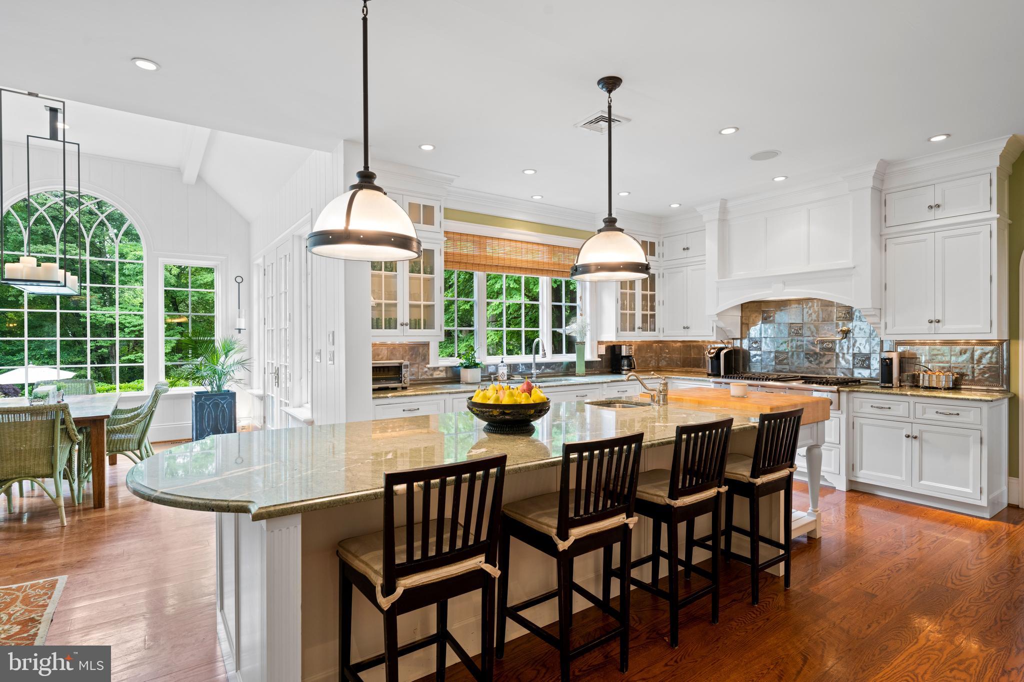 GLADWYNE - Residential