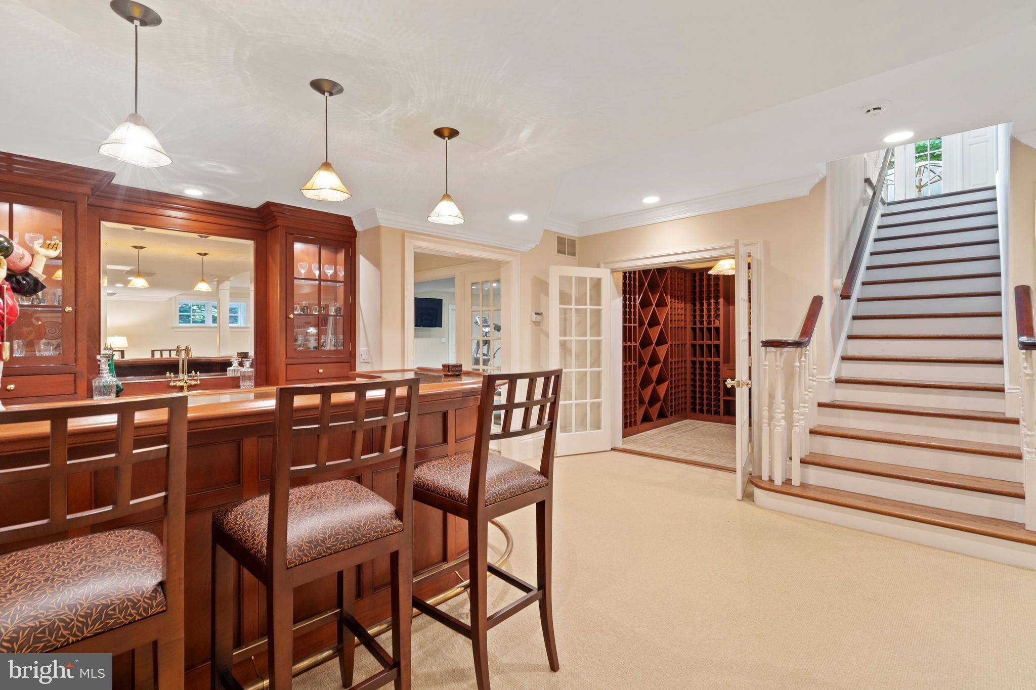 GLADWYNE - Residential