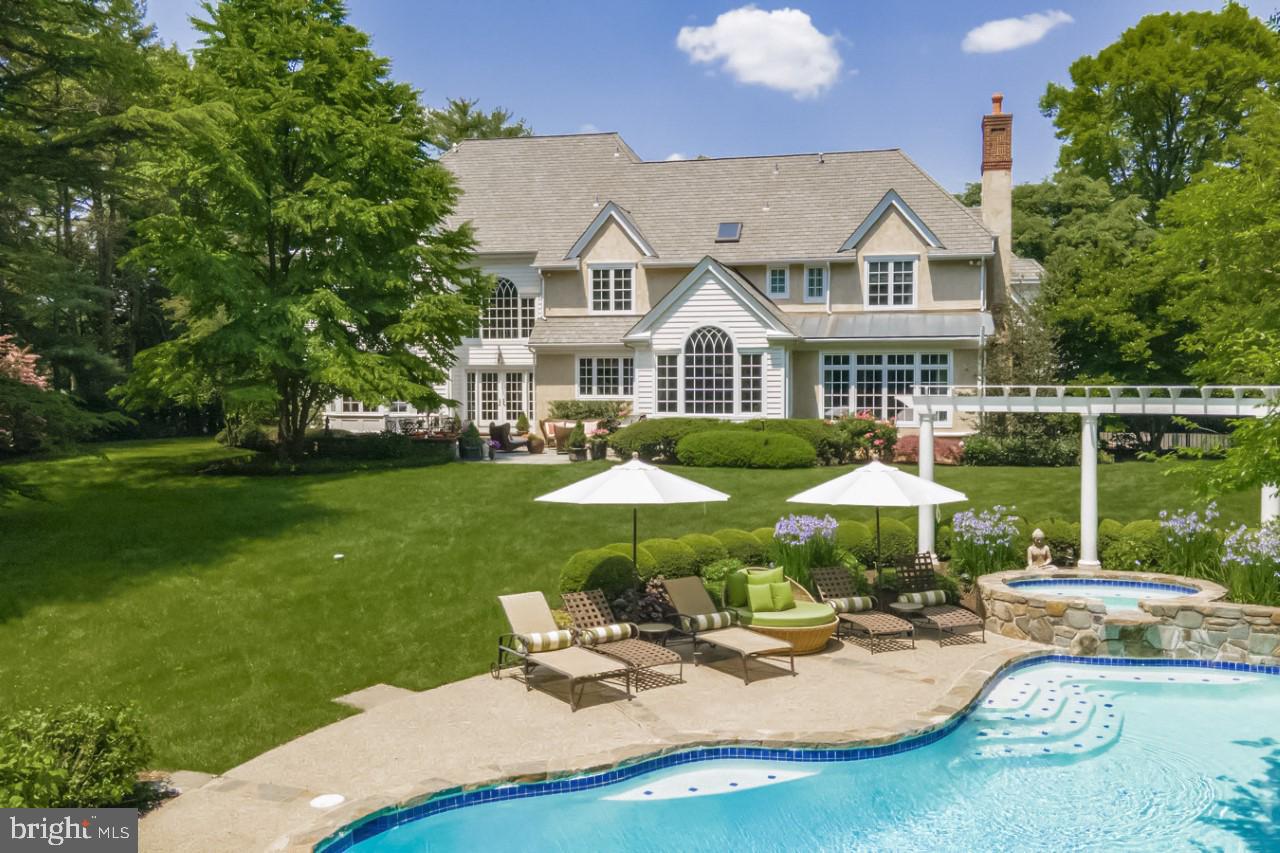 GLADWYNE - Residential