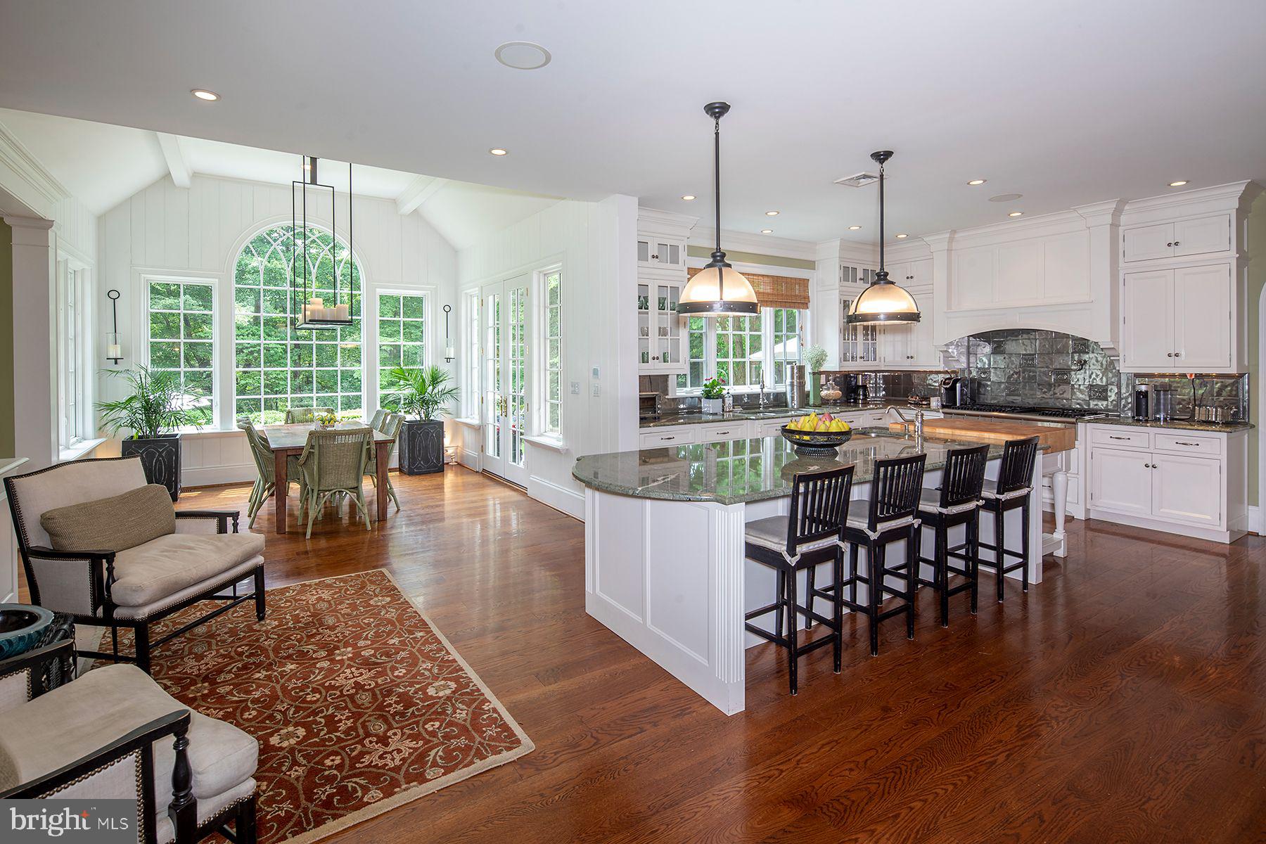 GLADWYNE - Residential