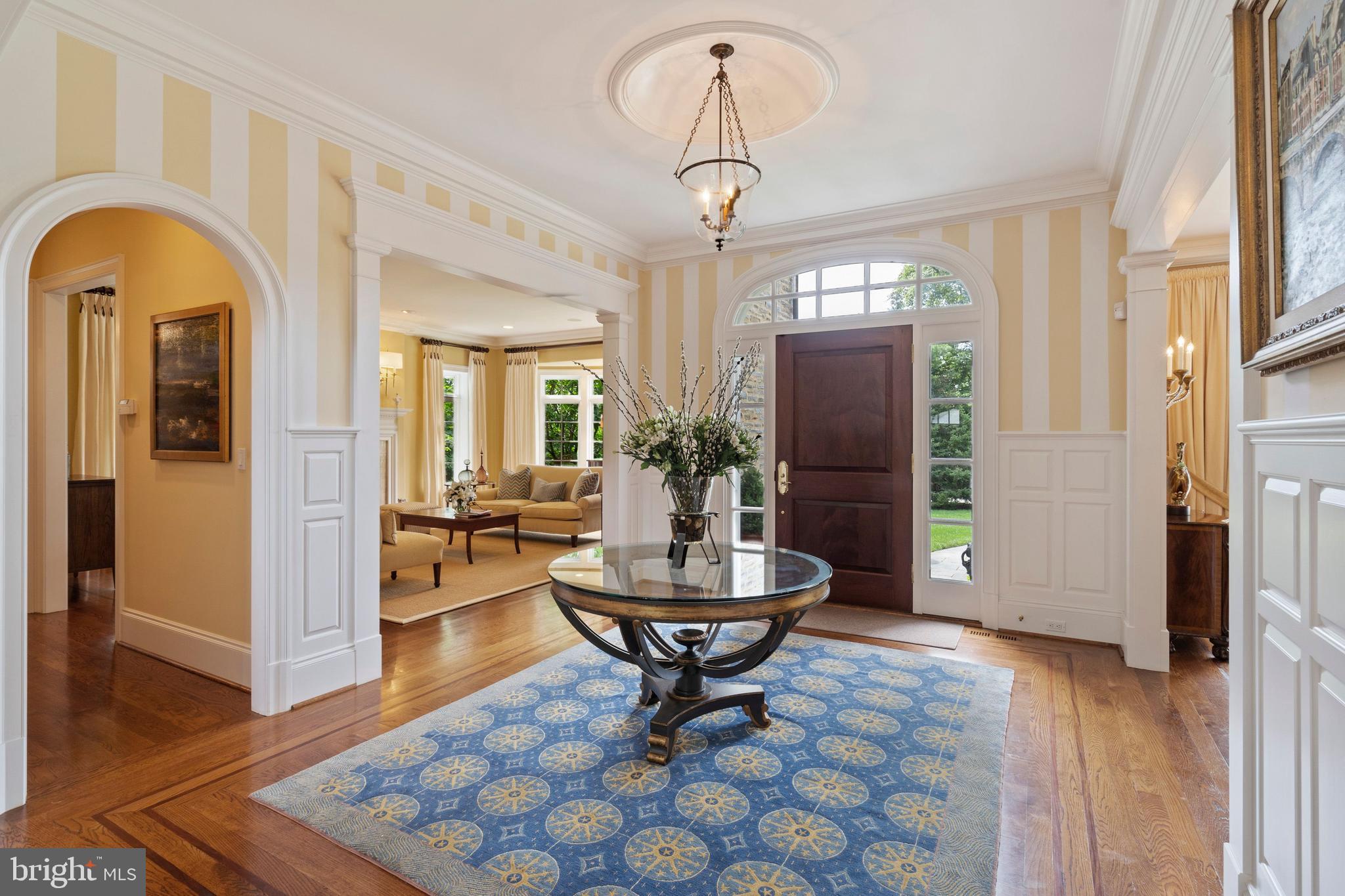 GLADWYNE - Residential