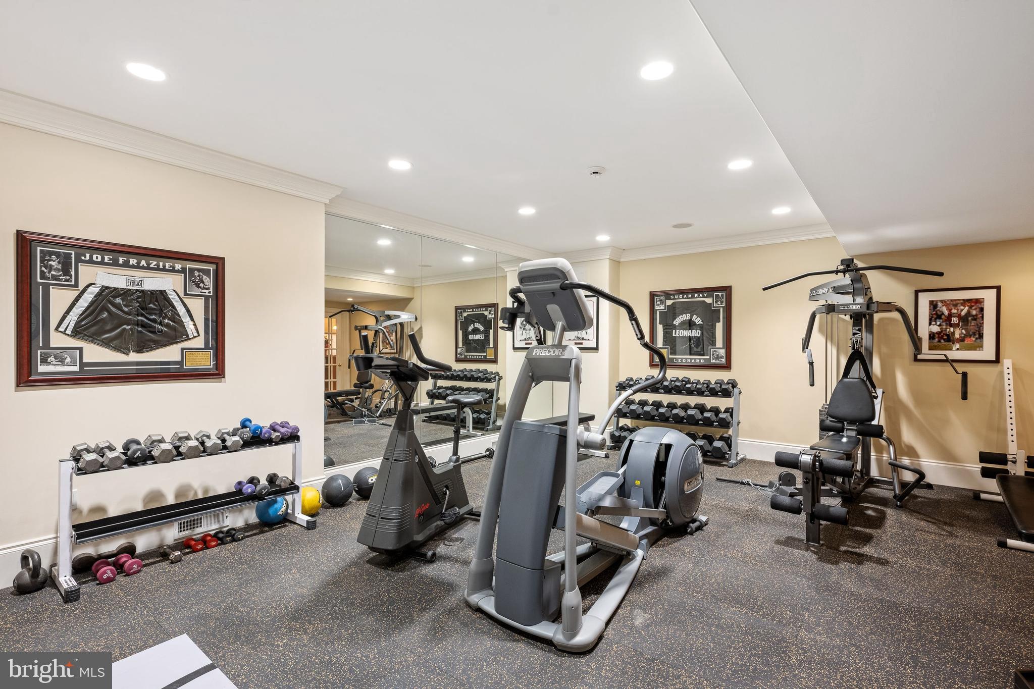 GLADWYNE - Residential