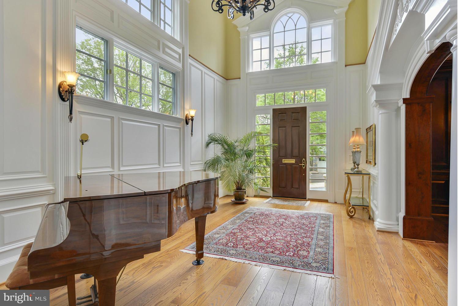 COUNTRY CLUB HILLS - Residential