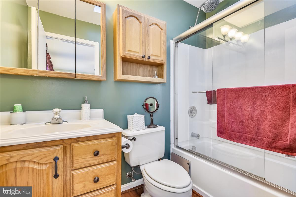 OAKS OF HARFORD - Residential