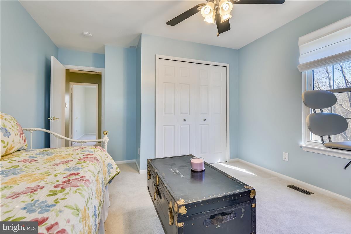 OAKS OF HARFORD - Residential