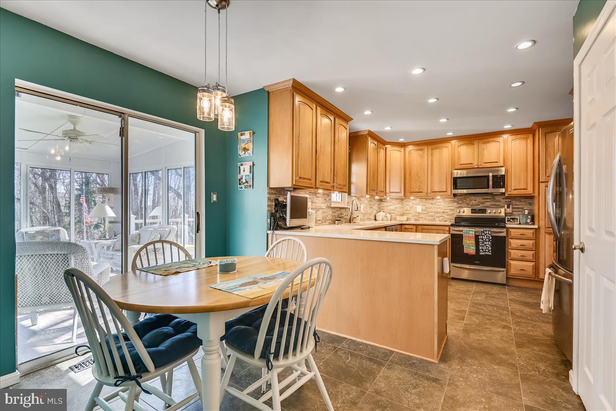 OAKS OF HARFORD - Residential