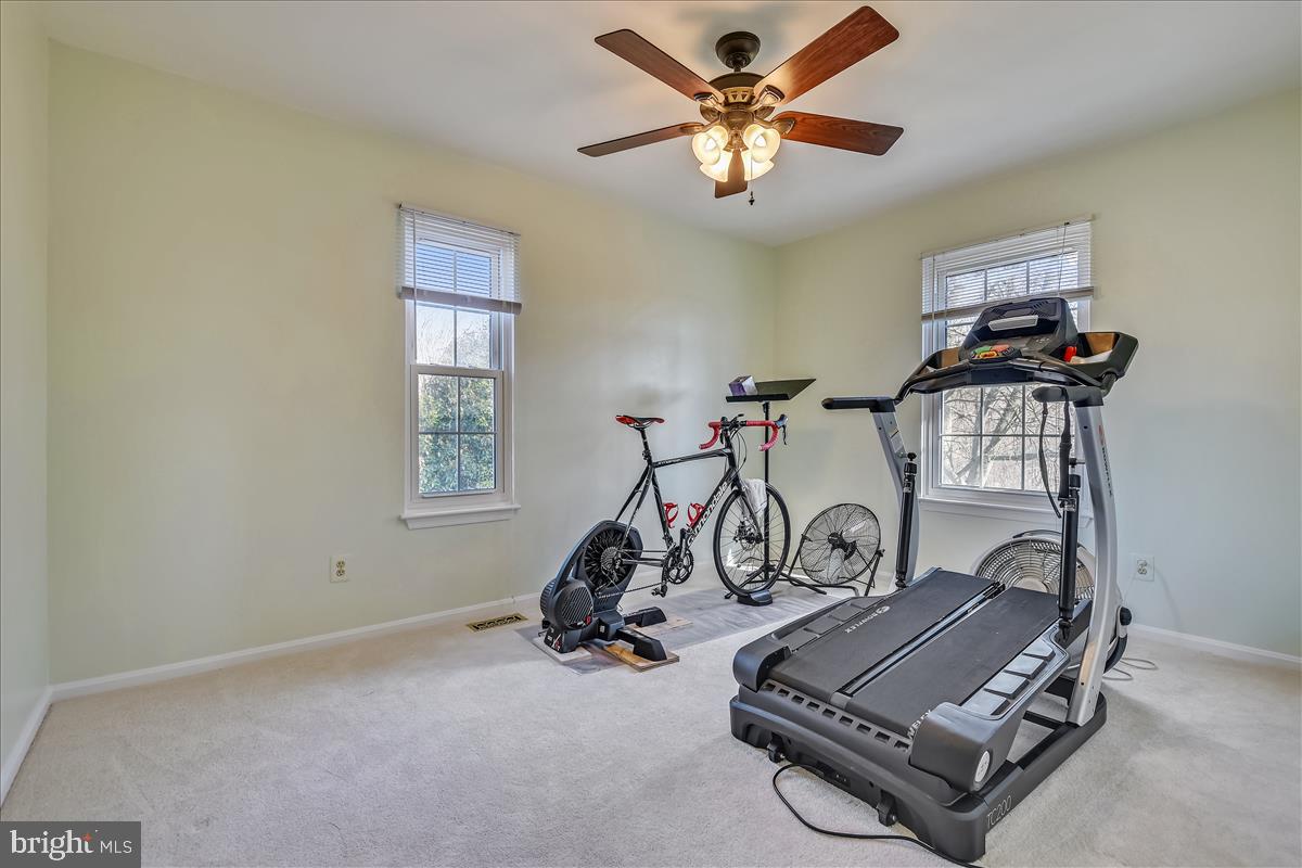 OAKS OF HARFORD - Residential