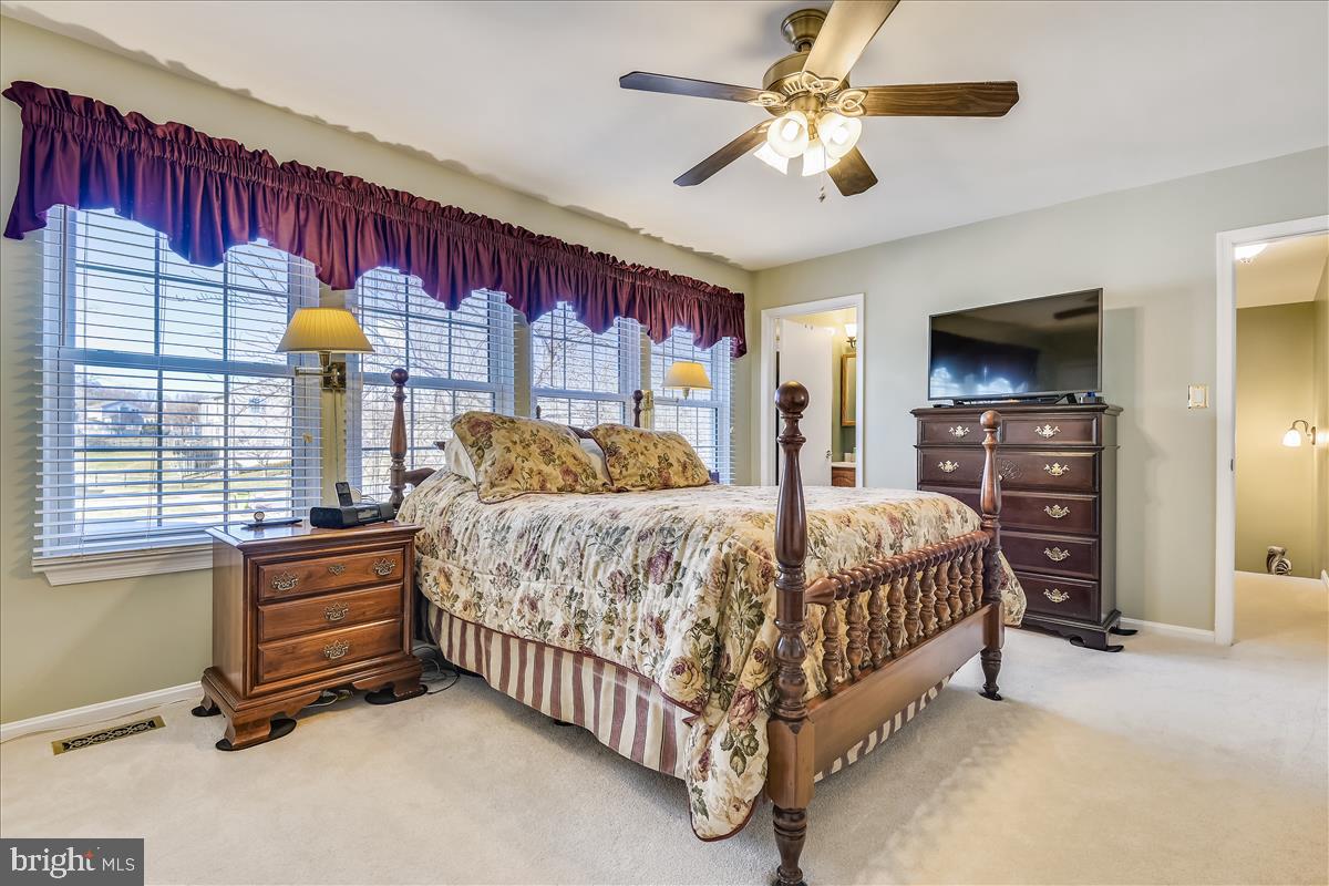 OAKS OF HARFORD - Residential