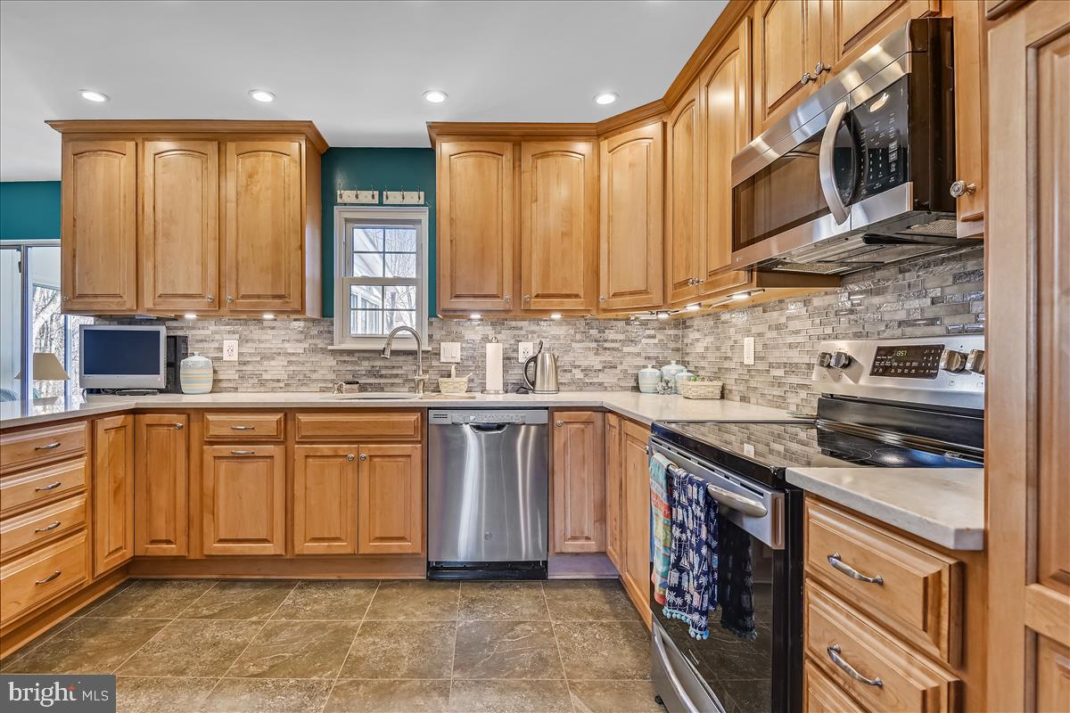 OAKS OF HARFORD - Residential