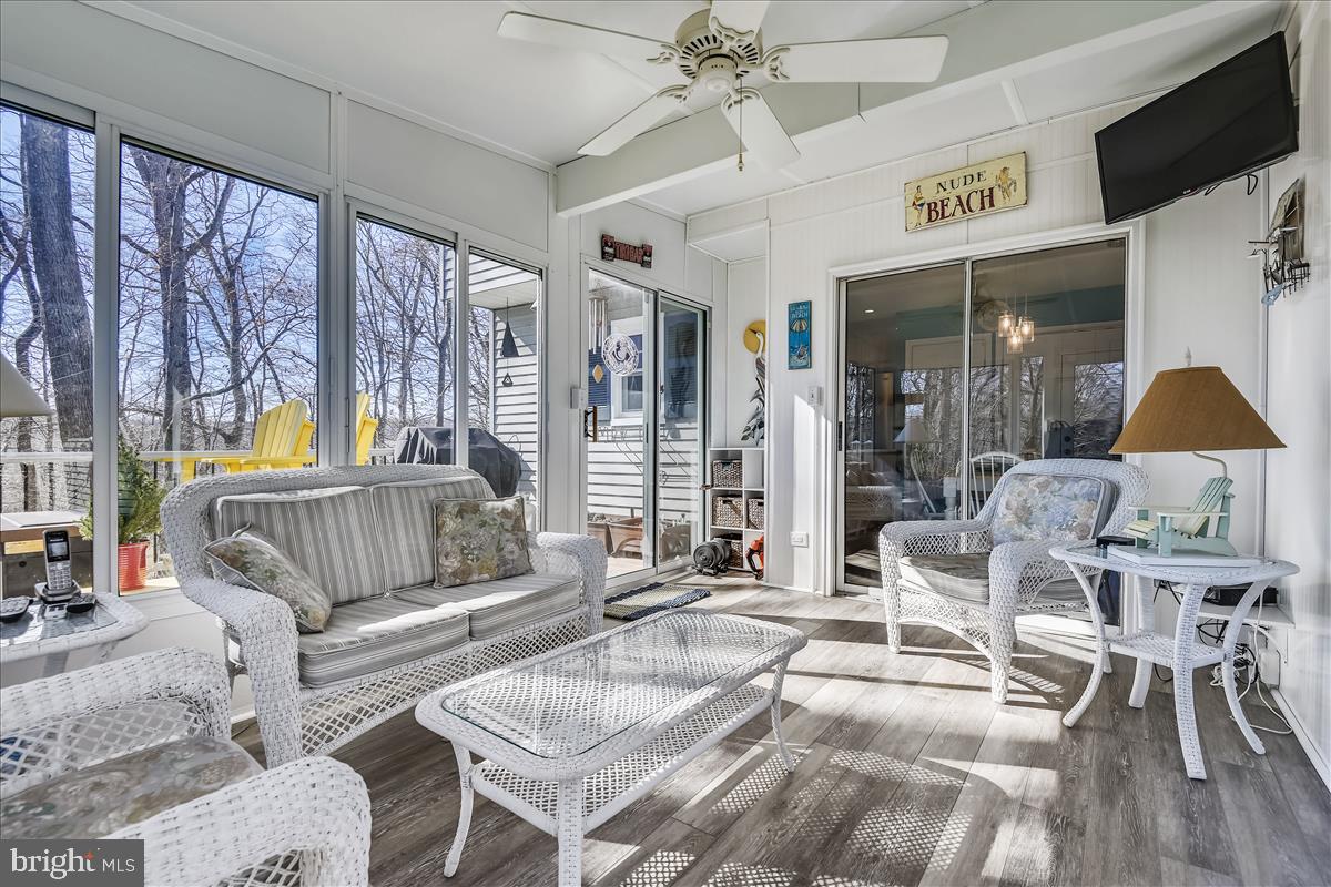 OAKS OF HARFORD - Residential