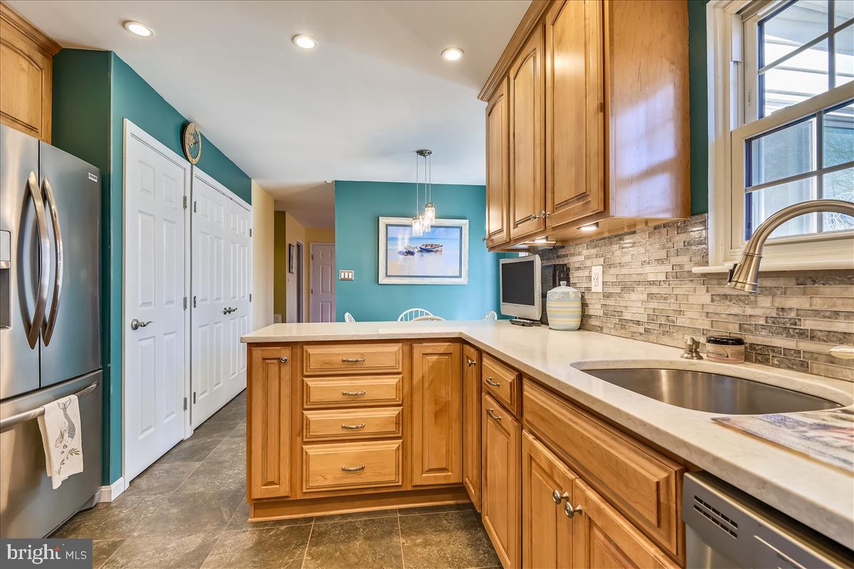 OAKS OF HARFORD - Residential