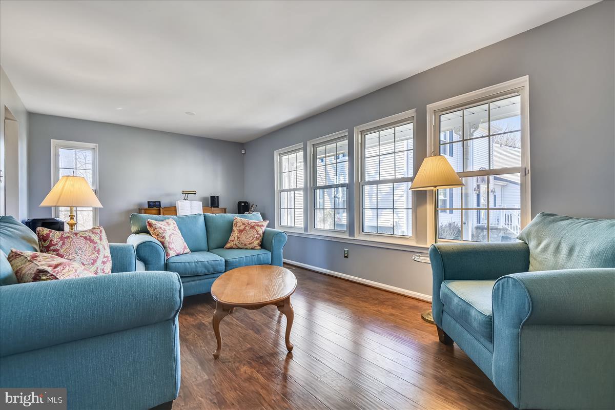 OAKS OF HARFORD - Residential