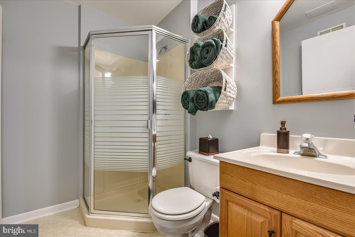 OAKS OF HARFORD - Residential