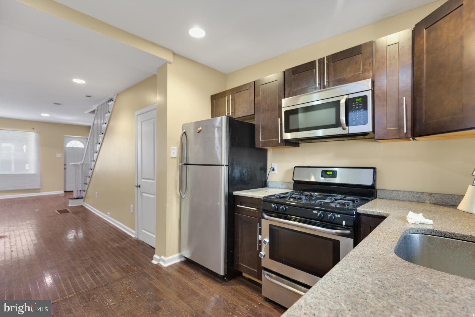 1908 S BONSALL STREET