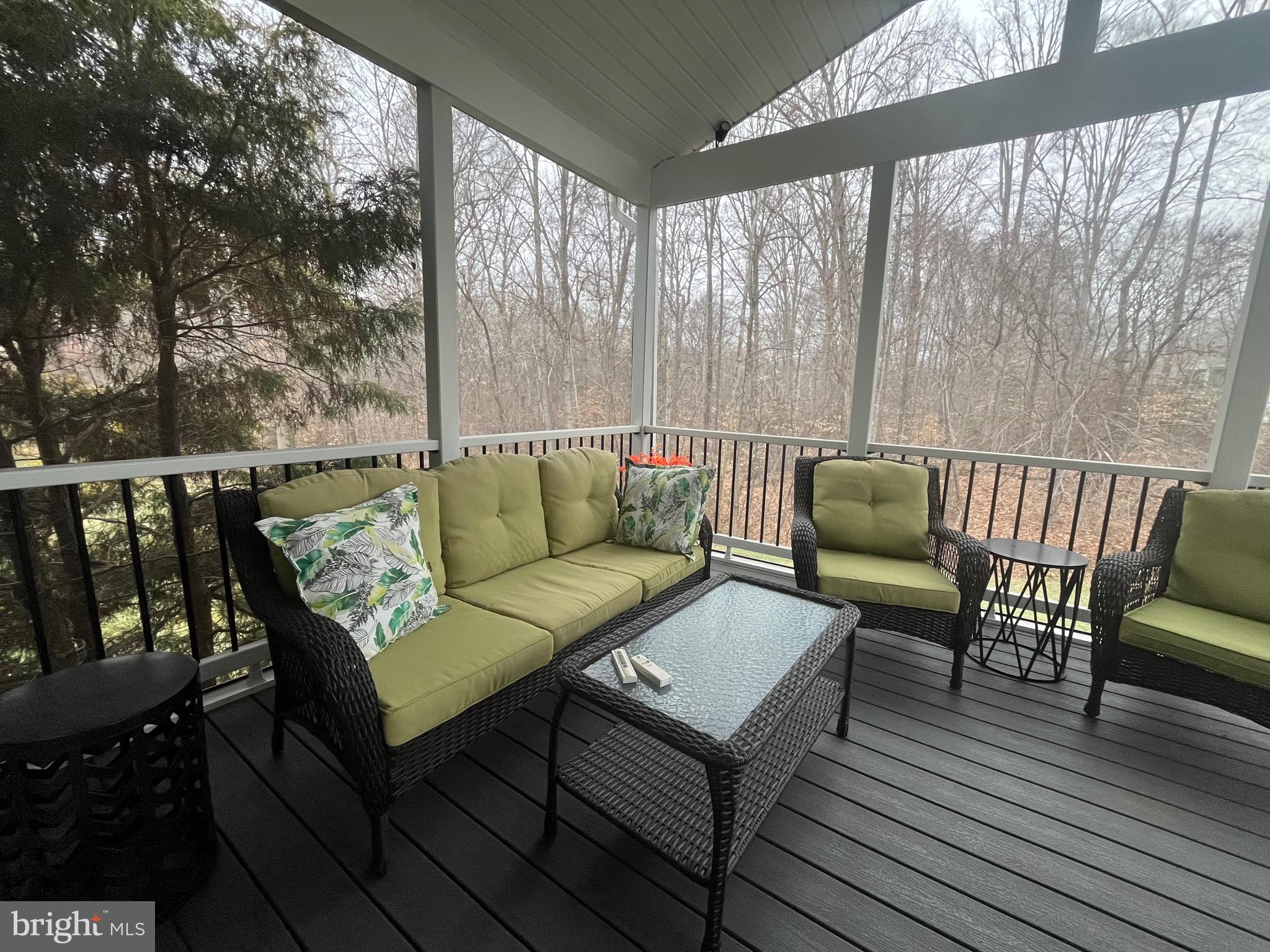 FALLS RUN - Residential