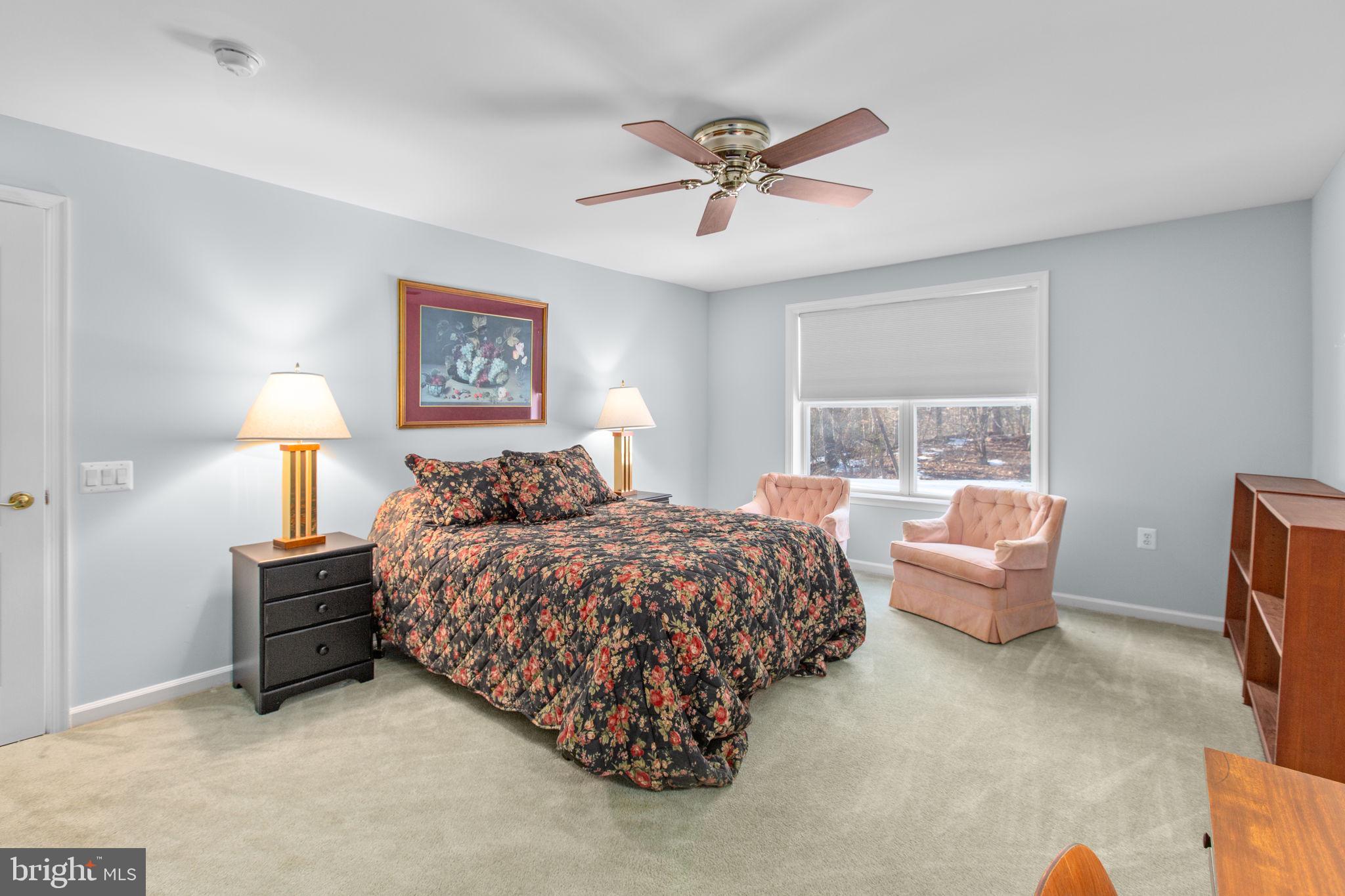 FALLS RUN - Residential