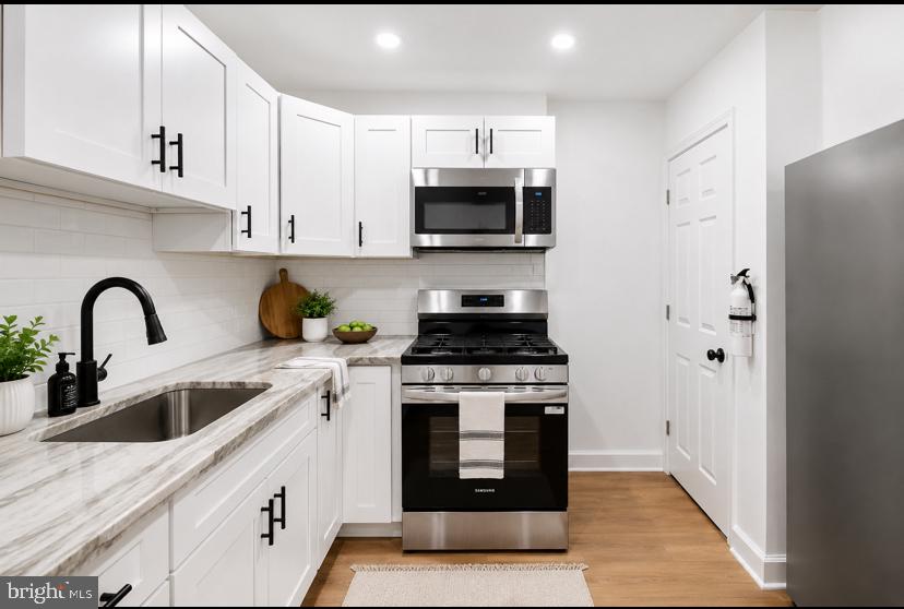 STRAWBERRY MANSION - Residential
