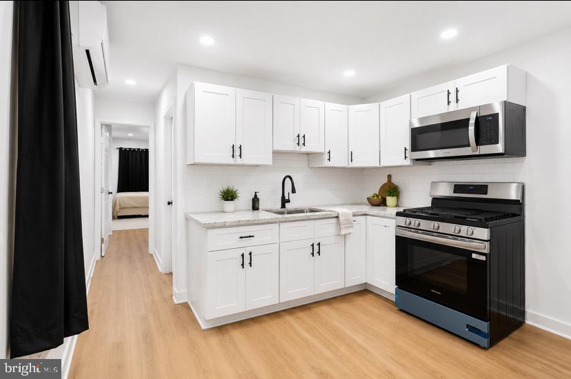 STRAWBERRY MANSION - Residential