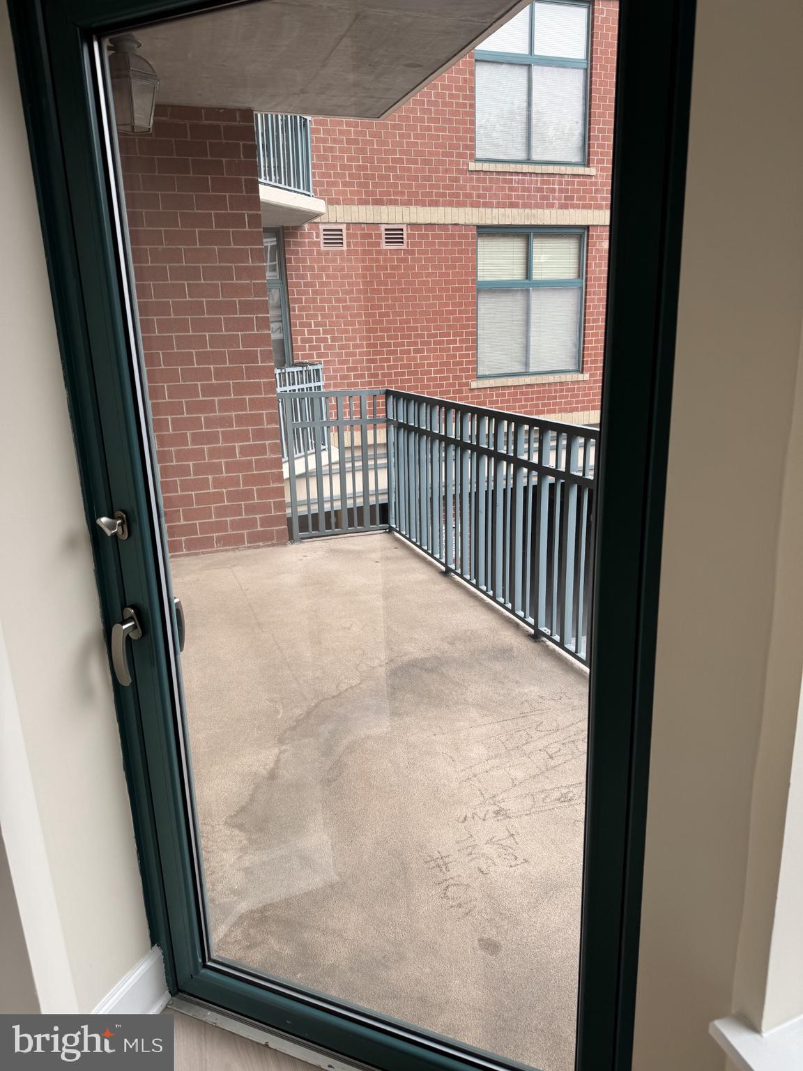 502 W BROAD STREET 209