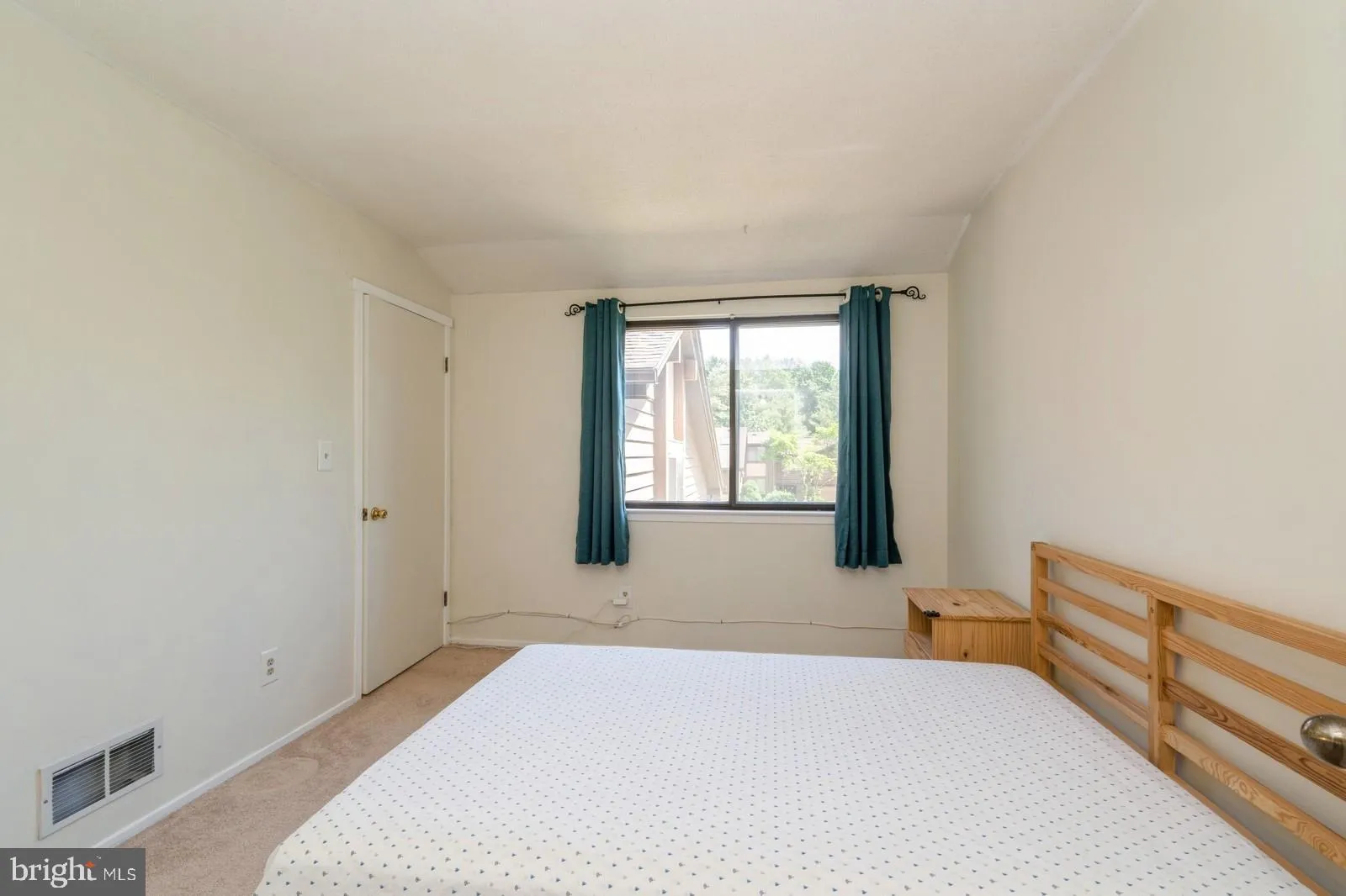 Princeton, New Jersey 08540, United States, 3 Bedrooms Bedrooms, ,3 BathroomsBathrooms,Residential,Active,150150