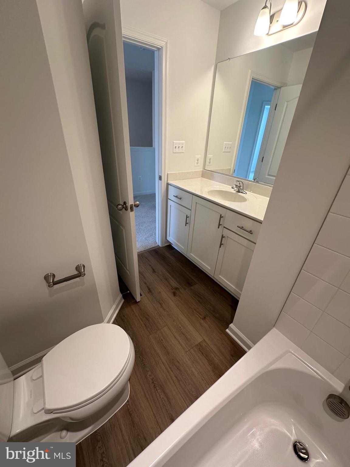 MCCAULEY CROSSING - Residential Lease