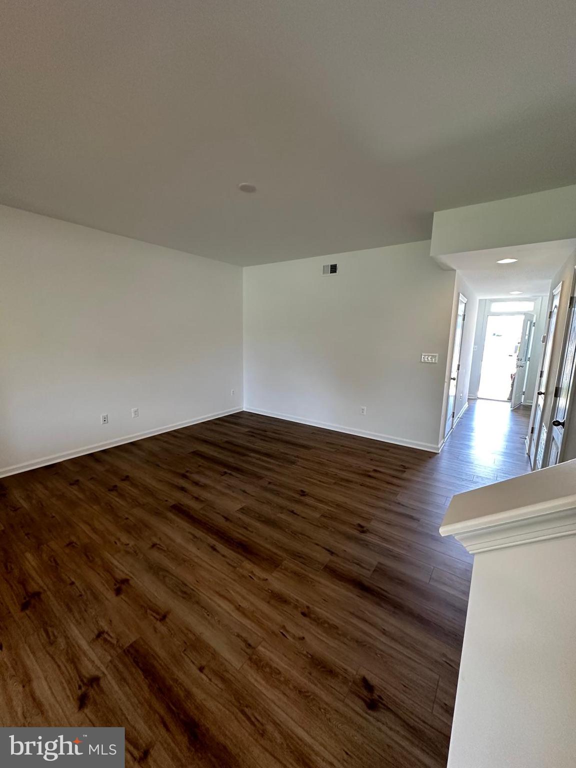 MCCAULEY CROSSING - Residential Lease