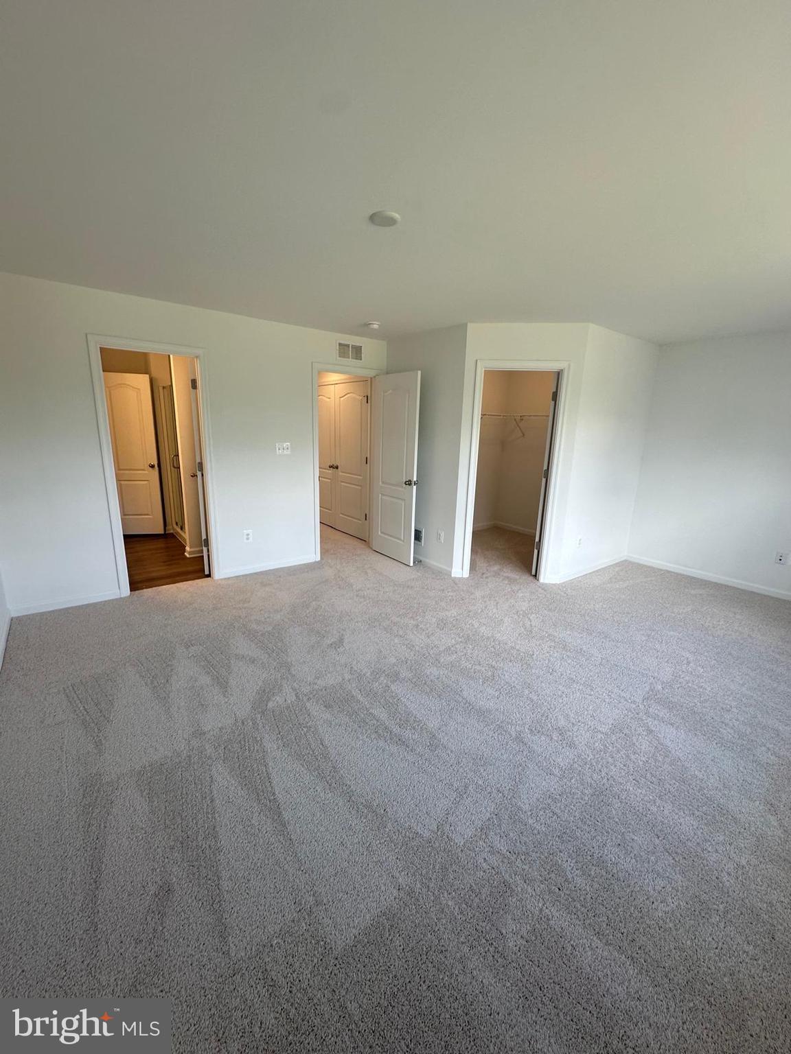 MCCAULEY CROSSING - Residential Lease