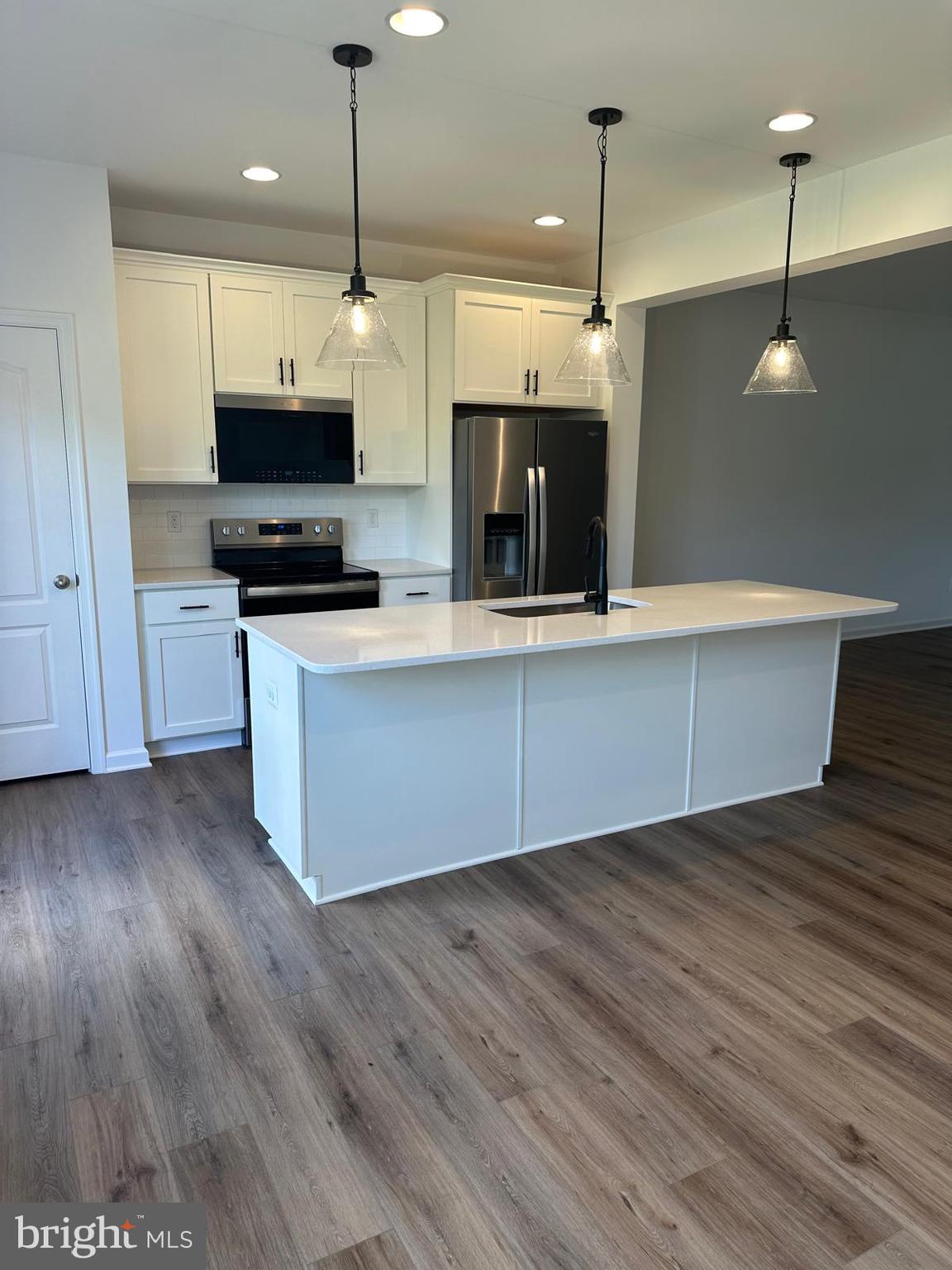 MCCAULEY CROSSING - Residential Lease